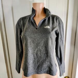 The North Face Quarter-Zip Fleece Pullover – Women’s Small